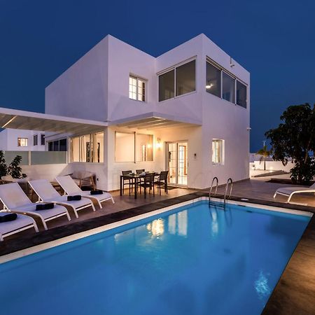 Villa Atlantica - Heated Pool In Playa Blanca Bagian luar foto
