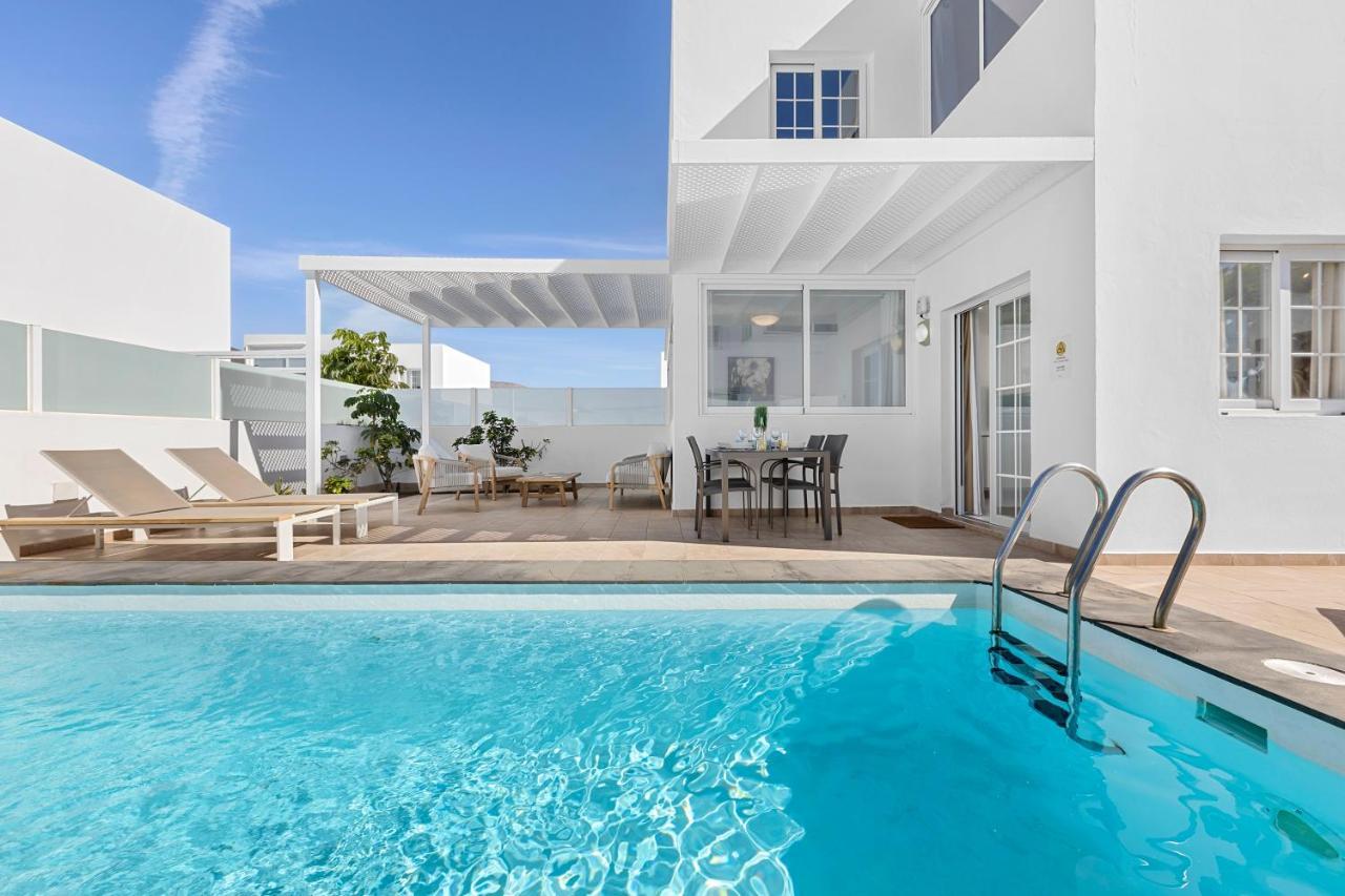 Villa Atlantica - Heated Pool In Playa Blanca Bagian luar foto