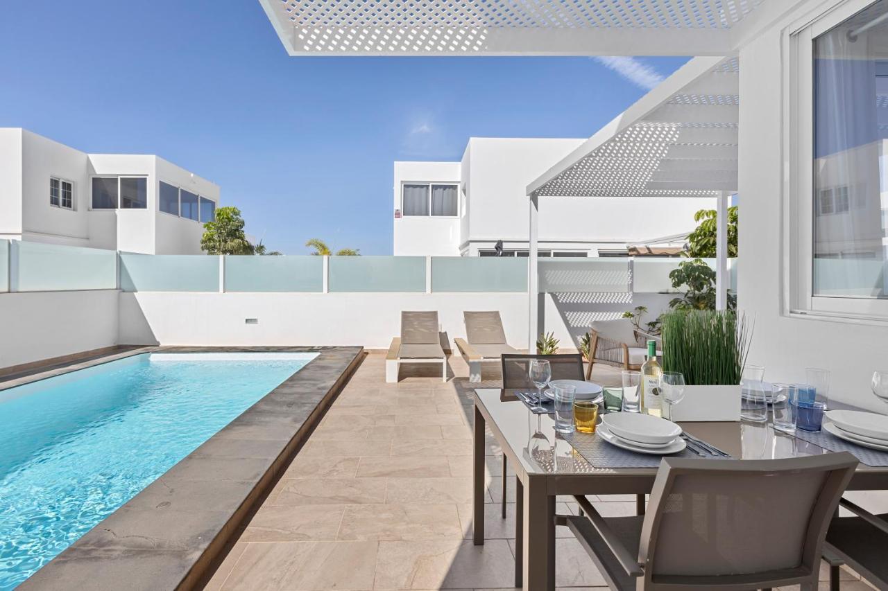 Villa Atlantica - Heated Pool In Playa Blanca Bagian luar foto