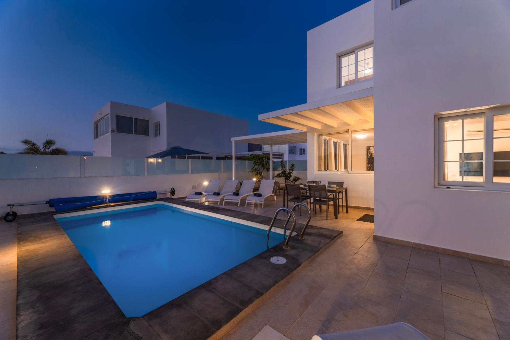 Villa Atlantica - Heated Pool In Playa Blanca Bagian luar foto