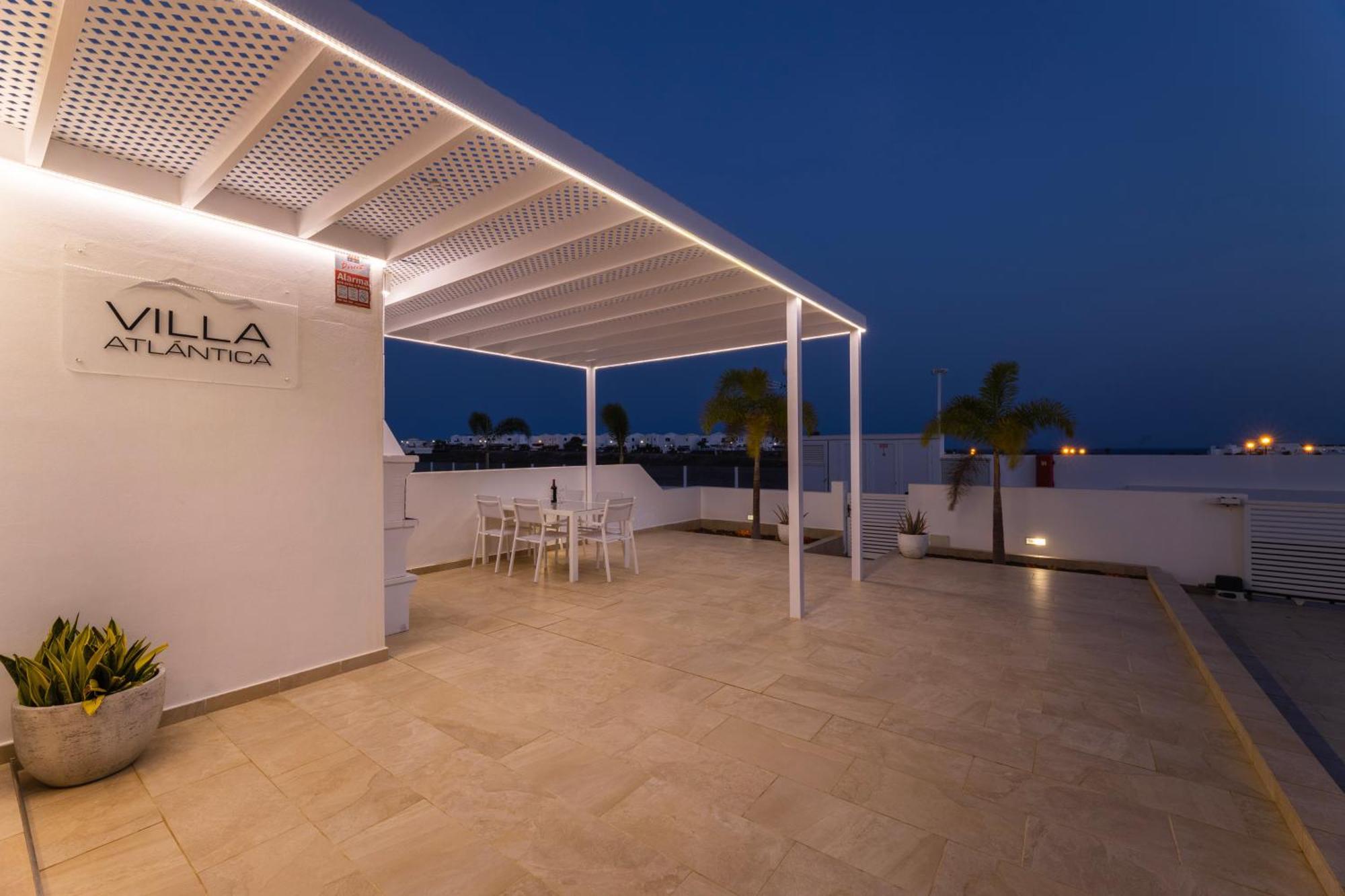 Villa Atlantica - Heated Pool In Playa Blanca Bagian luar foto