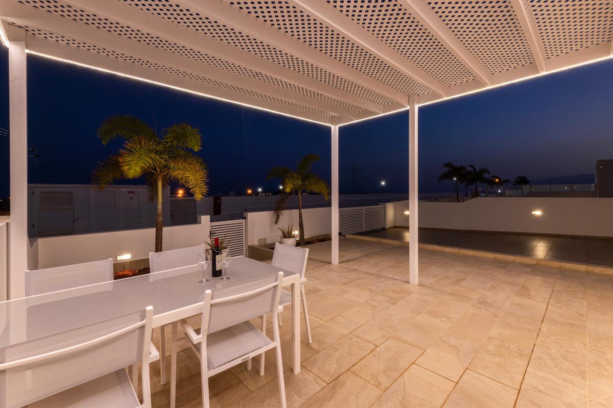 Villa Atlantica - Heated Pool In Playa Blanca Bagian luar foto